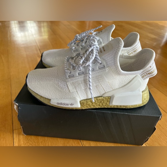 ADIDAS | NMD R1 V2 Shoes | Cloud White Gold Metallic - Womens US 5.5 - Picture 8 of 12